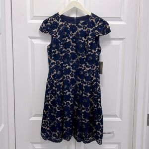 Vince Camuto cap sleeves lace dress.